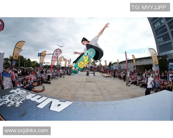 武汉街舞队的蜕变之旅：从街头文化到专业舞台的成长记录