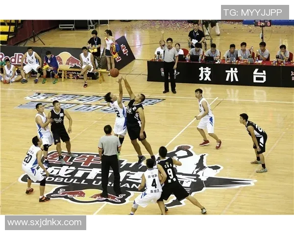 成都篮球队与武汉篮球队赛后战术分析与复盘探讨