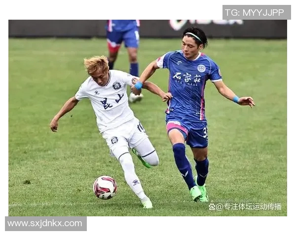 上海羽毛球队在全国锦标赛中以63分稳居积分榜首位